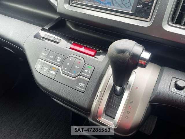 Honda STEP WGN 2011-10 8210436-6
