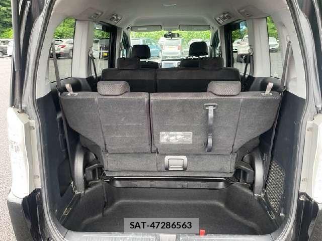 Honda STEP WGN 2011-10 8210436-7