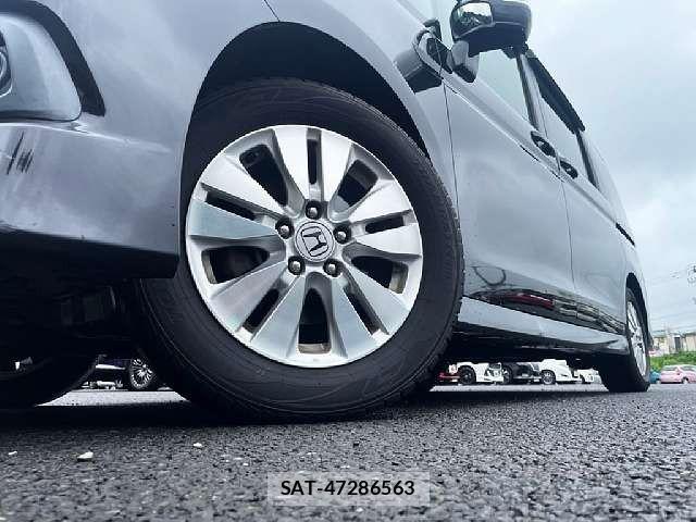 Honda STEP WGN 2011-10 8210436-8