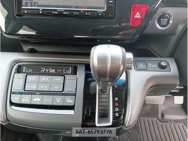 Honda STEP WGN 2021-06 8210420-16