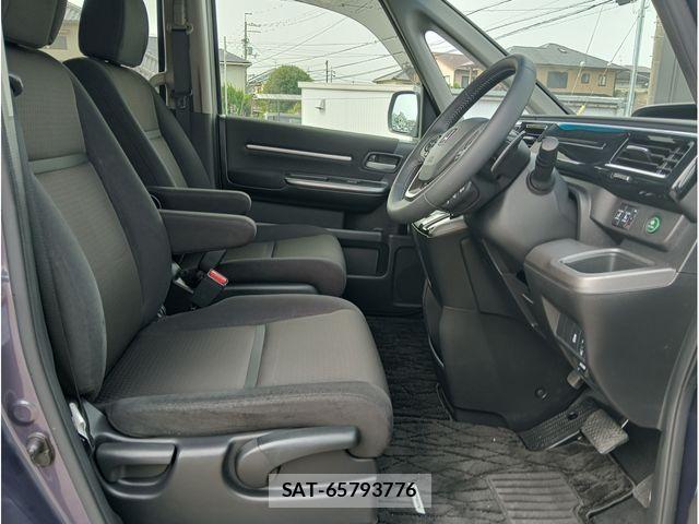 Honda STEP WGN 2021-06 8210420-8