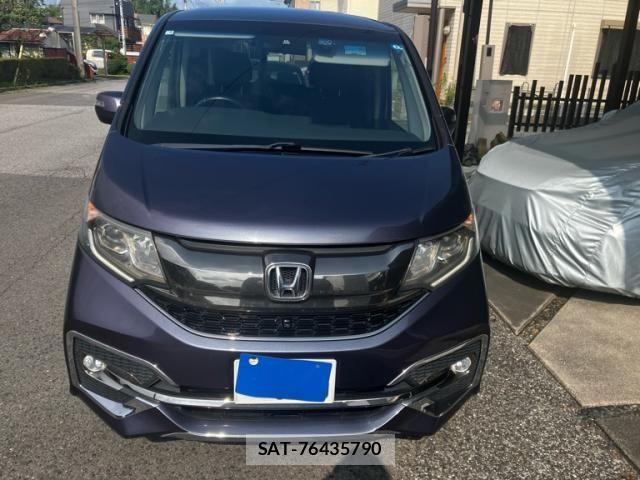 Honda STEP WGN 2017-04 8210427-0