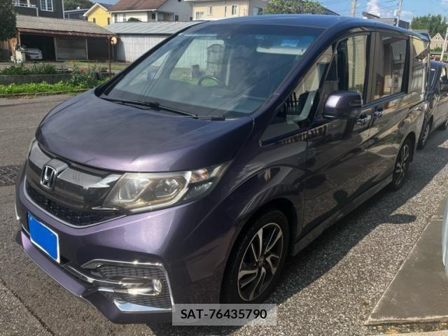 Honda STEP WGN 2017-04 8210427-3