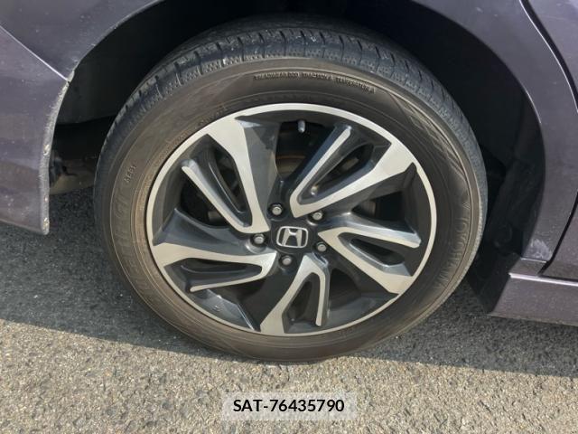 Honda STEP WGN 2017-04 8210427-8