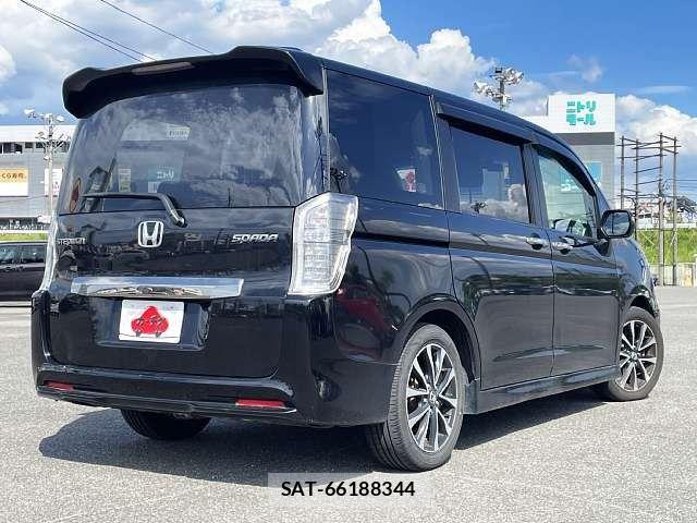 Honda STEP WGN 2013-10 8210434-2