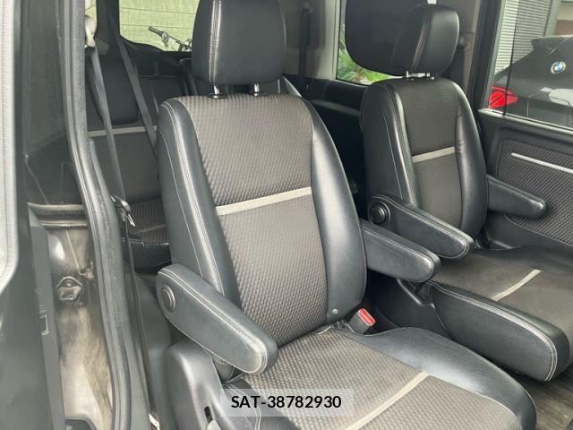 Honda STEP WGN 2016-05 8210423-12