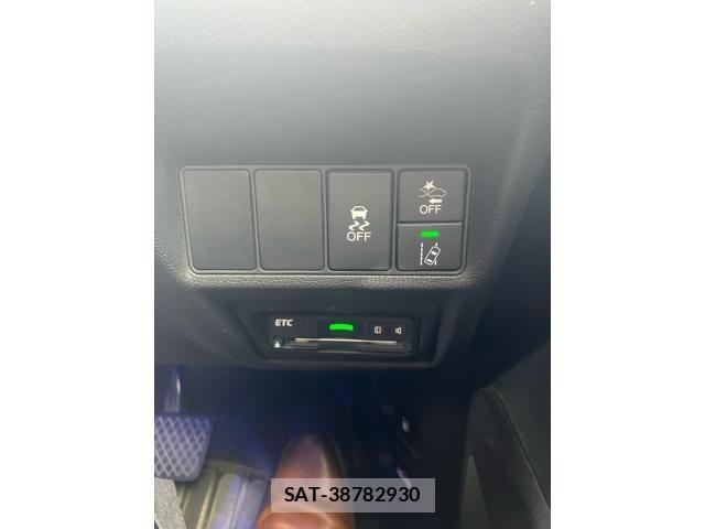 Honda STEP WGN 2016-05 8210423-15