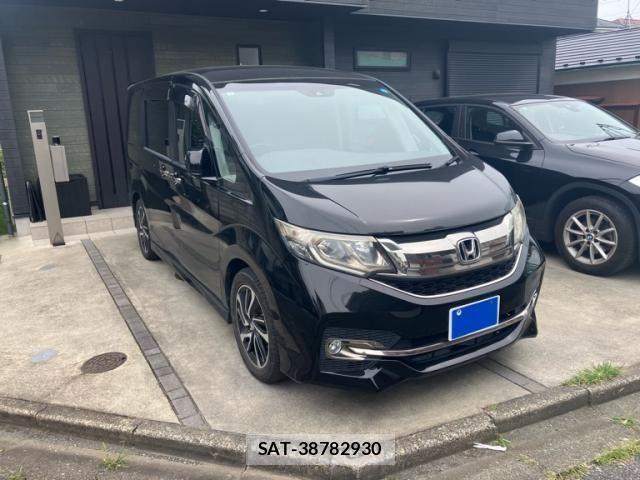 Honda STEP WGN 2016-05 8210423-1