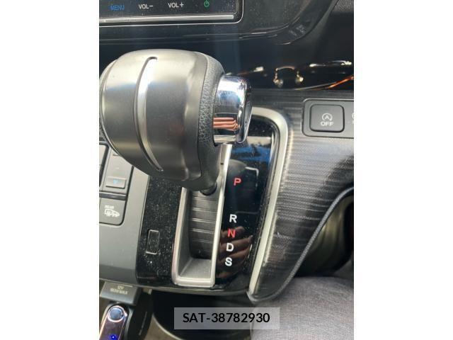 Honda STEP WGN 2016-05 8210423-21