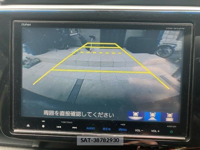Honda STEP WGN 2016-05 8210423-24