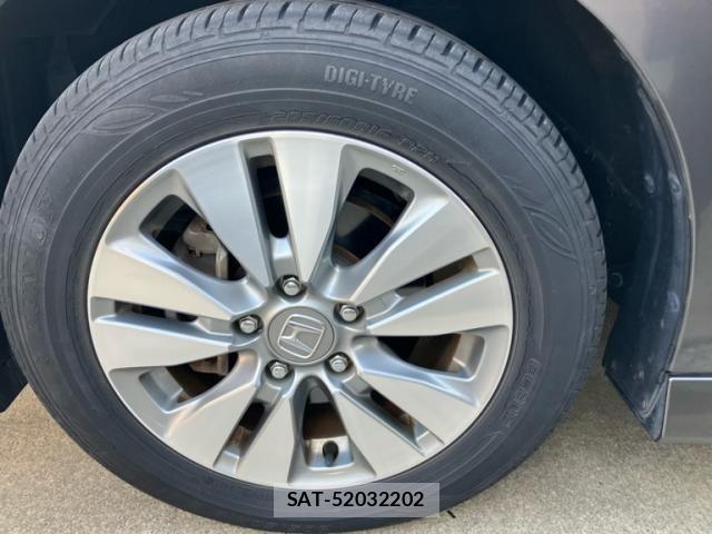 Honda STEP WGN 2013-07 8231928-8