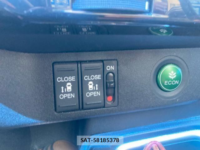 Honda STEP WGN 2015-10 8231923-11