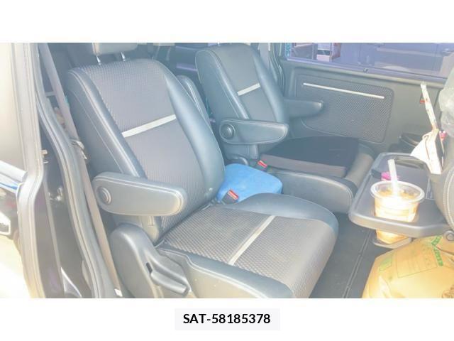 Honda STEP WGN 2015-10 8231923-20