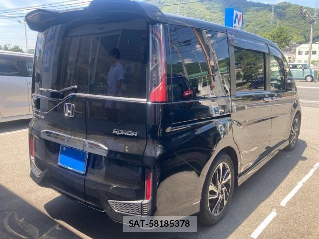 Honda STEP WGN 2015-10 8231923-2