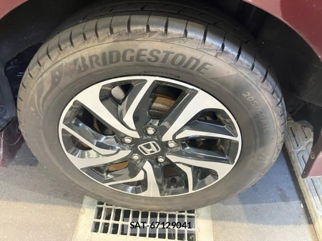 Honda STEP WGN 2018-06 8231914-11