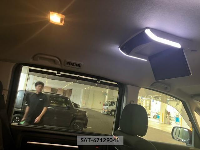 Honda STEP WGN 2018-06 8231914-15