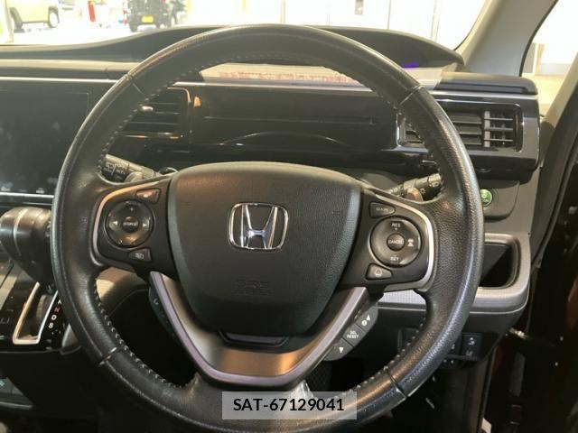 Honda STEP WGN 2018-06 8231914-21