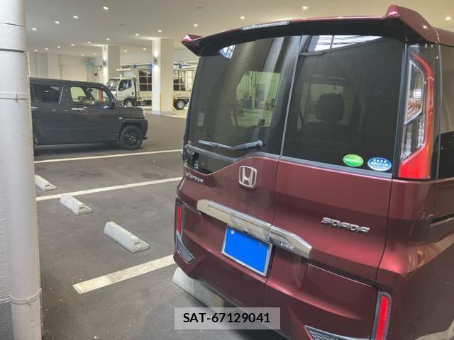 Honda STEP WGN 2018-06 8231914-7