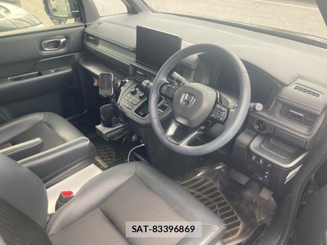Honda STEP WGN 2023-11 8231908-7