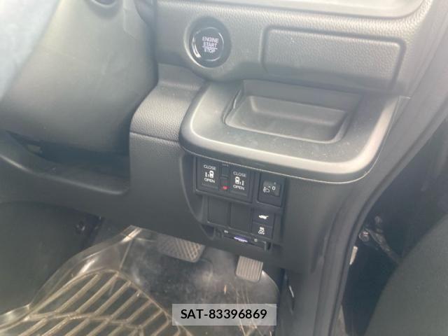 Honda STEP WGN 2023-11 8231908-10