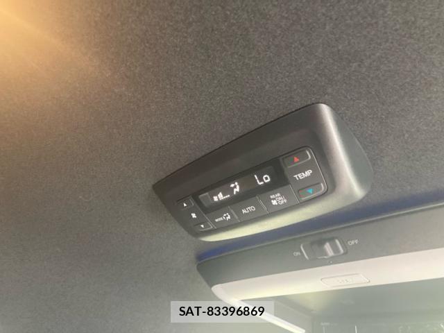 Honda STEP WGN 2023-11 8231908-20