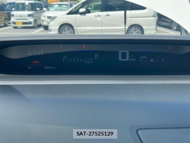 Honda STEP WGN 2017-09 8231924-24