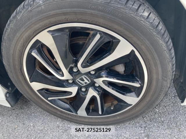 Honda STEP WGN 2017-09 8231924-4