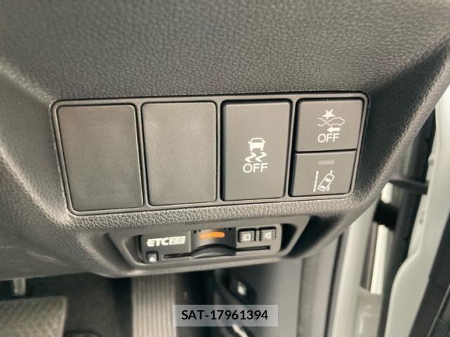 Honda STEP WGN 2021-10 8231913-12