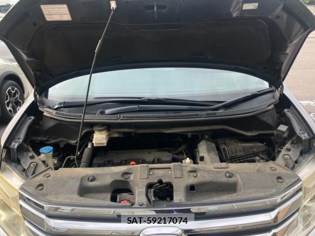 Honda STEP WGN 2013-07 8231932-16