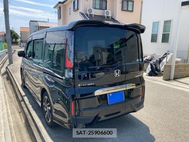 Honda STEP WGN 2016-08 8231922-9