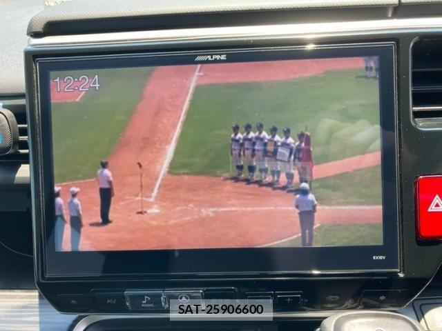 Honda STEP WGN 2016-08 8231922-28
