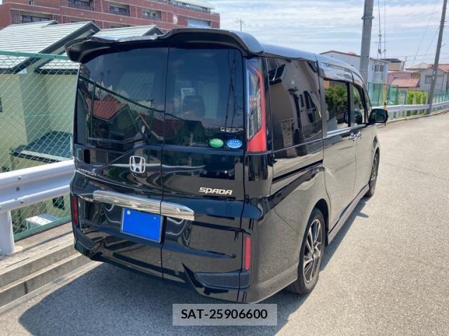 Honda STEP WGN 2016-08 8231922-8