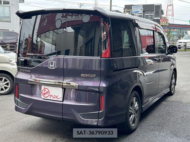Honda STEP WGN 2017-09 8246803-10