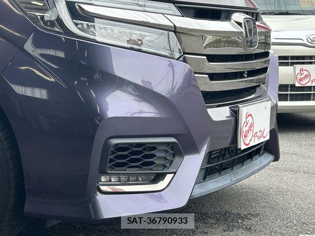 Honda STEP WGN 2017-09 8246803-21