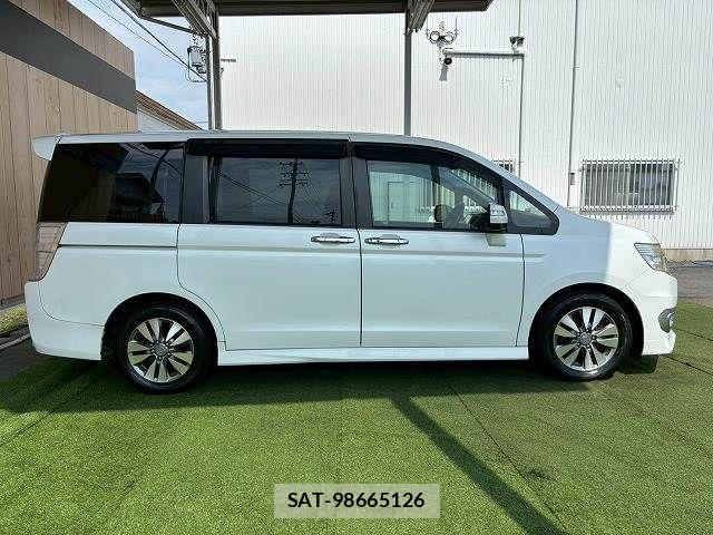 Honda STEP WGN 2012-04 8246815-13