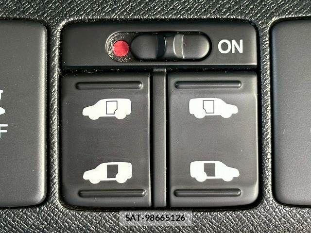 Honda STEP WGN 2012-04 8246815-5
