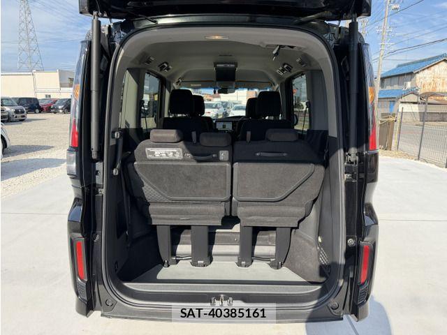 Honda STEP WGN 2019-12 8246802-15