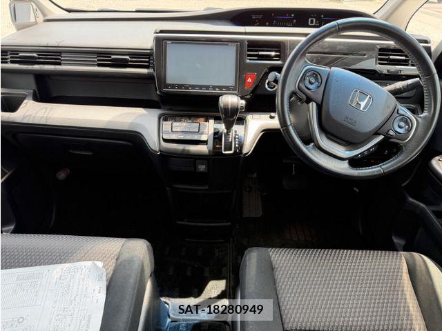 Honda STEP WGN 2016-06 8246810-2