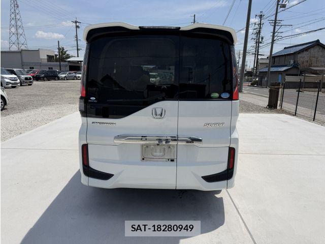 Honda STEP WGN 2016-06 8246810-5