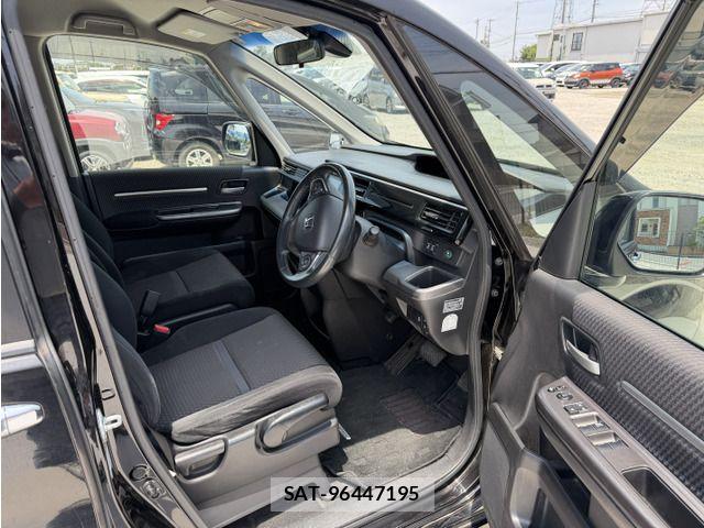 Honda STEP WGN 2016-03 8246811-10