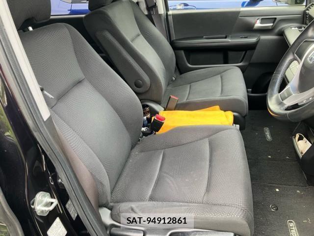 Honda STEP WGN 2013-02 8246817-7