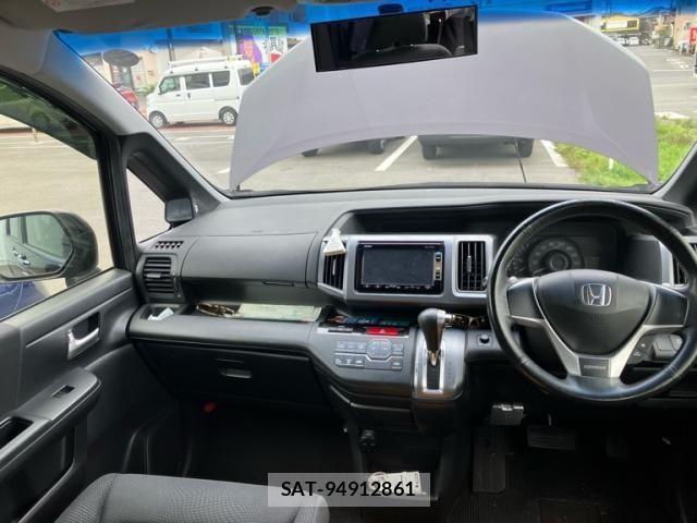 Honda STEP WGN 2013-02 8246817-12