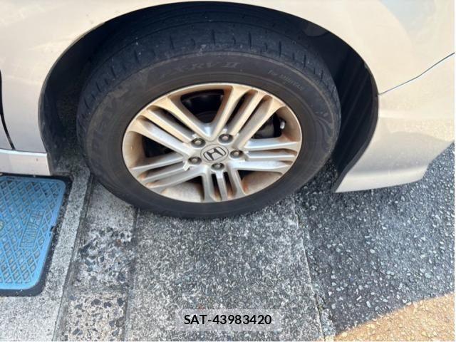 Honda STEP WGN 2009-08 8246820-10