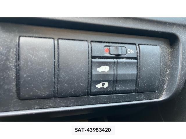 Honda STEP WGN 2009-08 8246820-6