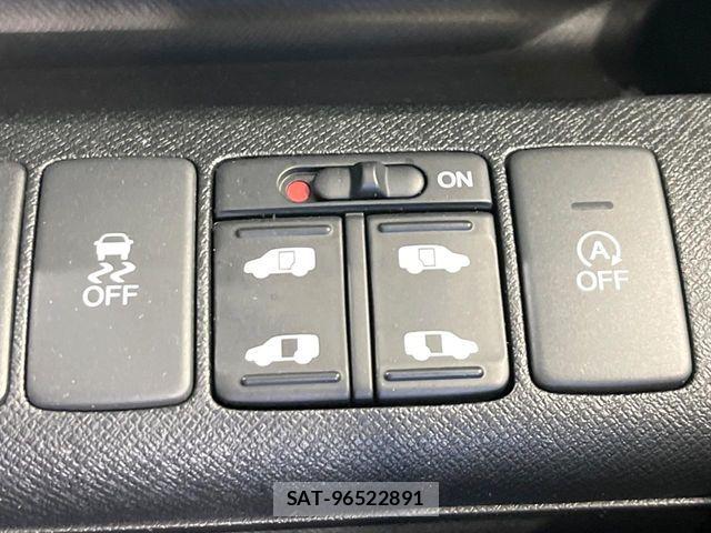 Honda STEP WGN 2014-03 8246813-4