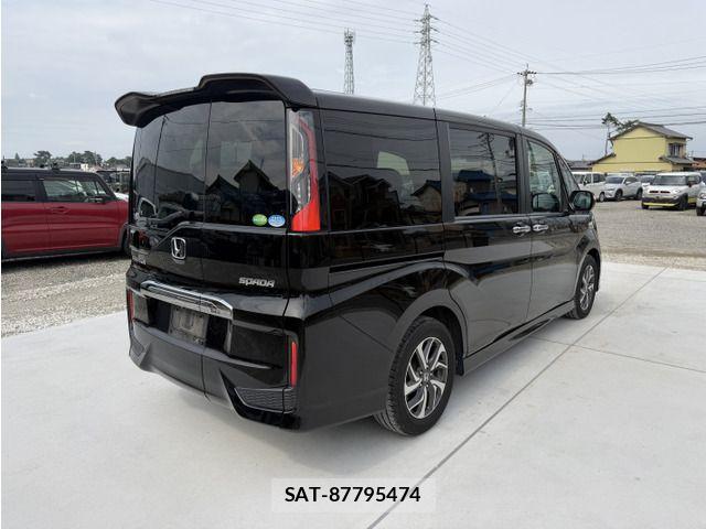 Honda STEP WGN 2016-08 8246806-1