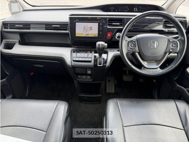 Honda STEP WGN 2016-04 8246809-2