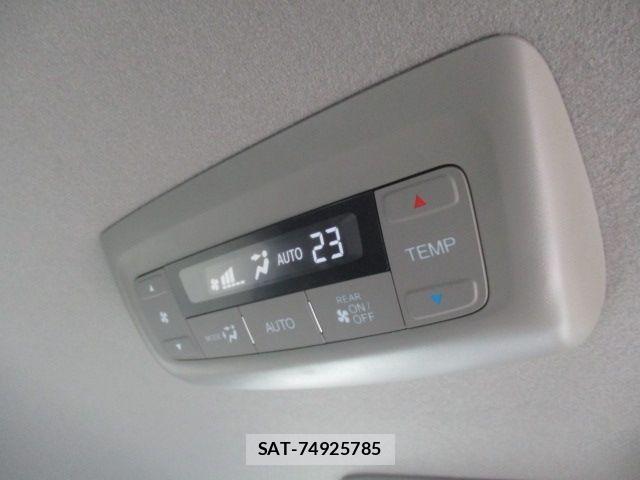 Honda STEP WGN 2016-01 8246812-18