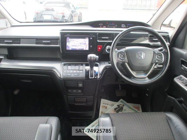 Honda STEP WGN 2016-01 8246812-1