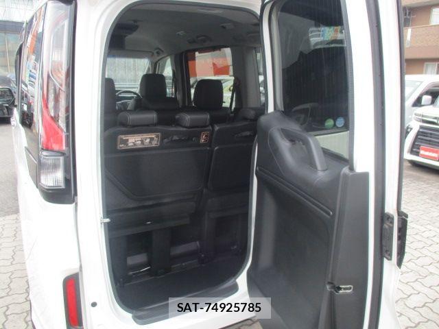 Honda STEP WGN 2016-01 8246812-27